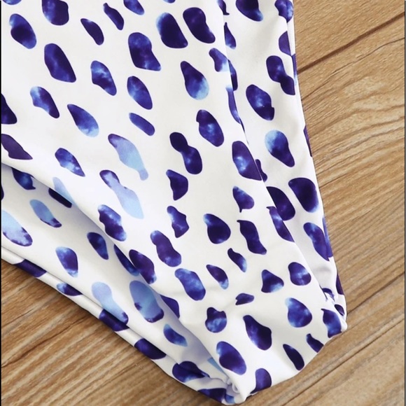 Blue and white leopard bikini - Picture 4 of 5